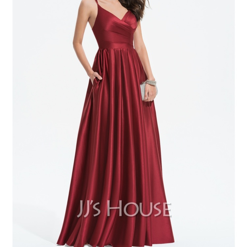 JJs house A Line Formal long Burgundy 12 low back